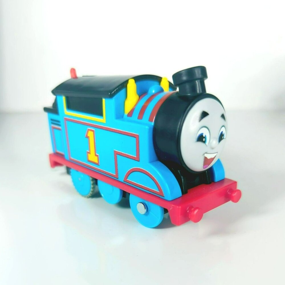 Mattel Thomas & Friends All Engines Go Motorized Train Thomas 2021